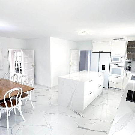 Stunning Sea View Villa With 6 Bedrooms & Heated Pool - Villa Renaissance Playa Blanca  Kültér fotó