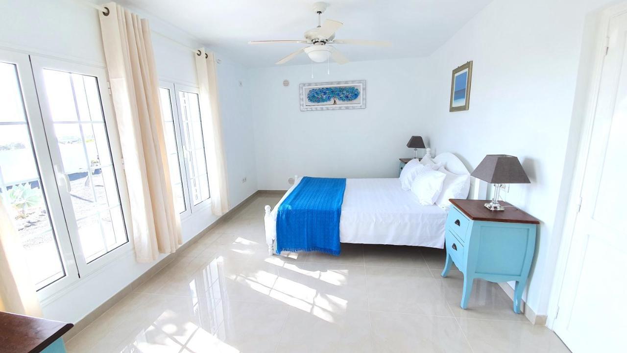 Stunning Sea View Villa With 6 Bedrooms & Heated Pool - Villa Renaissance Playa Blanca  Kültér fotó