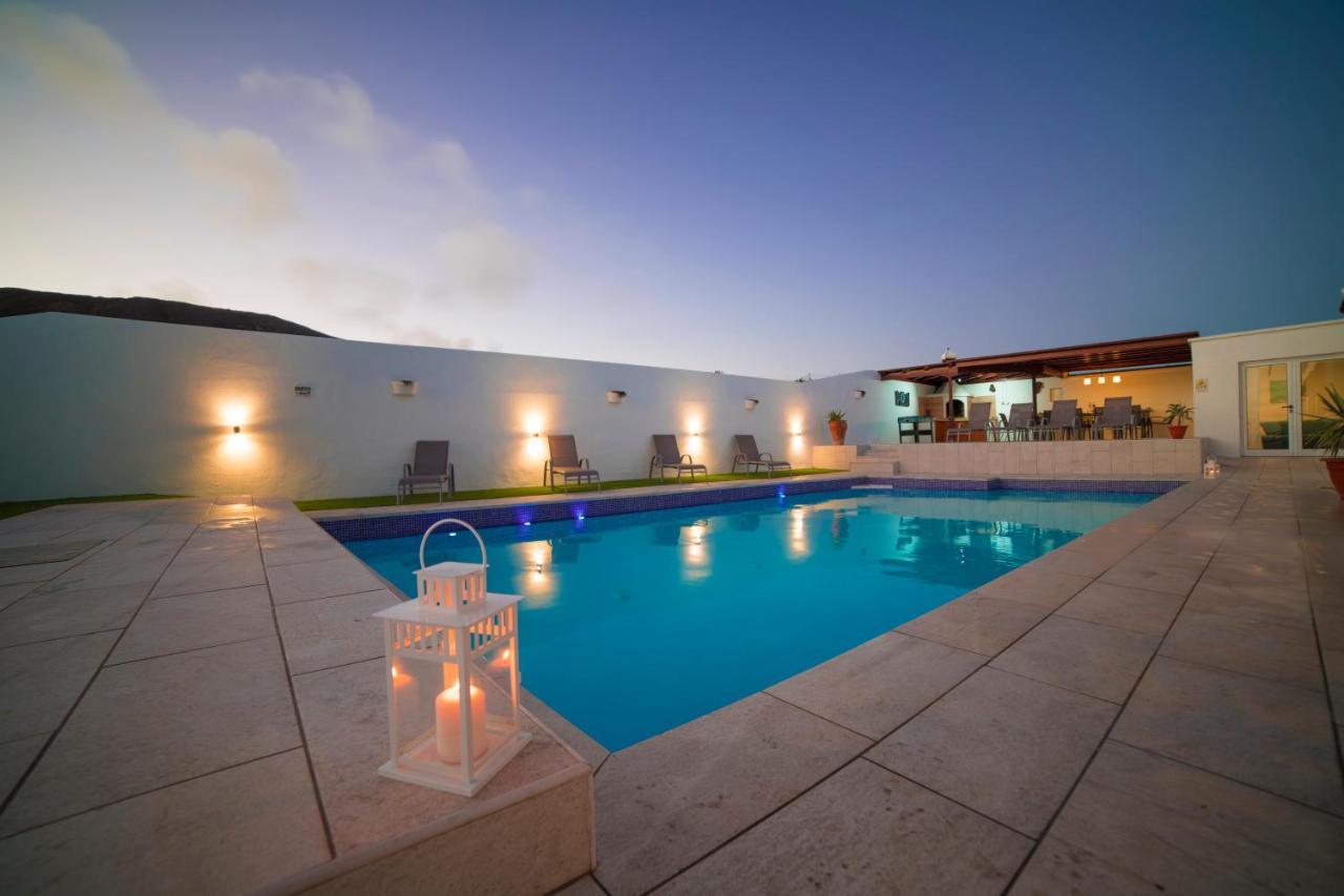 Stunning Sea View Villa With 6 Bedrooms & Heated Pool - Villa Renaissance Playa Blanca  Kültér fotó