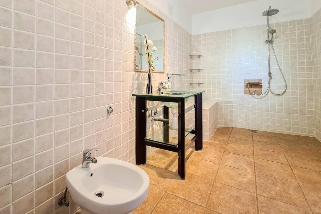Stunning Sea View Villa With 6 Bedrooms & Heated Pool - Villa Renaissance Playa Blanca  Szoba fotó